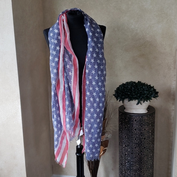 Cotton On American Flag Wrap Scarf Frayed NWT - Picture 3 of 8